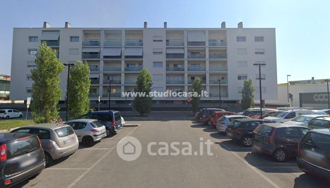 Appartamento in Vendita in Via Pietro Spino 43 a Bergamo