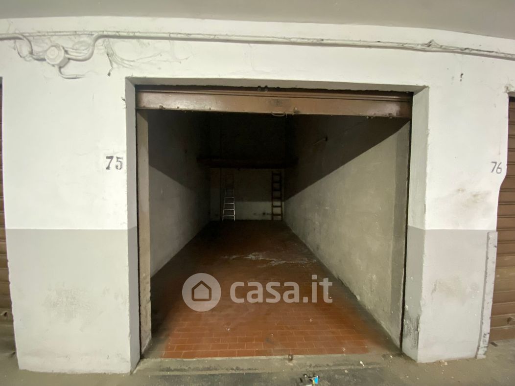Garage/Posto auto in Vendita in Salita Daniele Morchio 1 a Genova