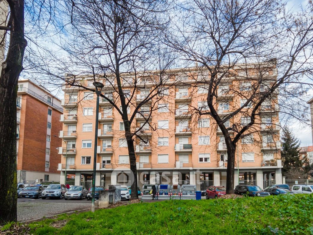 Appartamento in Vendita in Via Luigi Salvatore Cherubini 79 a Torino