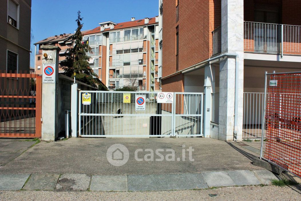 Garage/Posto auto in Vendita in Via Luigi Salvatore Cherubini 87 a Torino