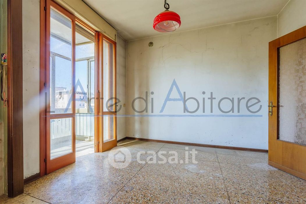 Appartamento in Vendita in Via Jacopo Crescini a Padova