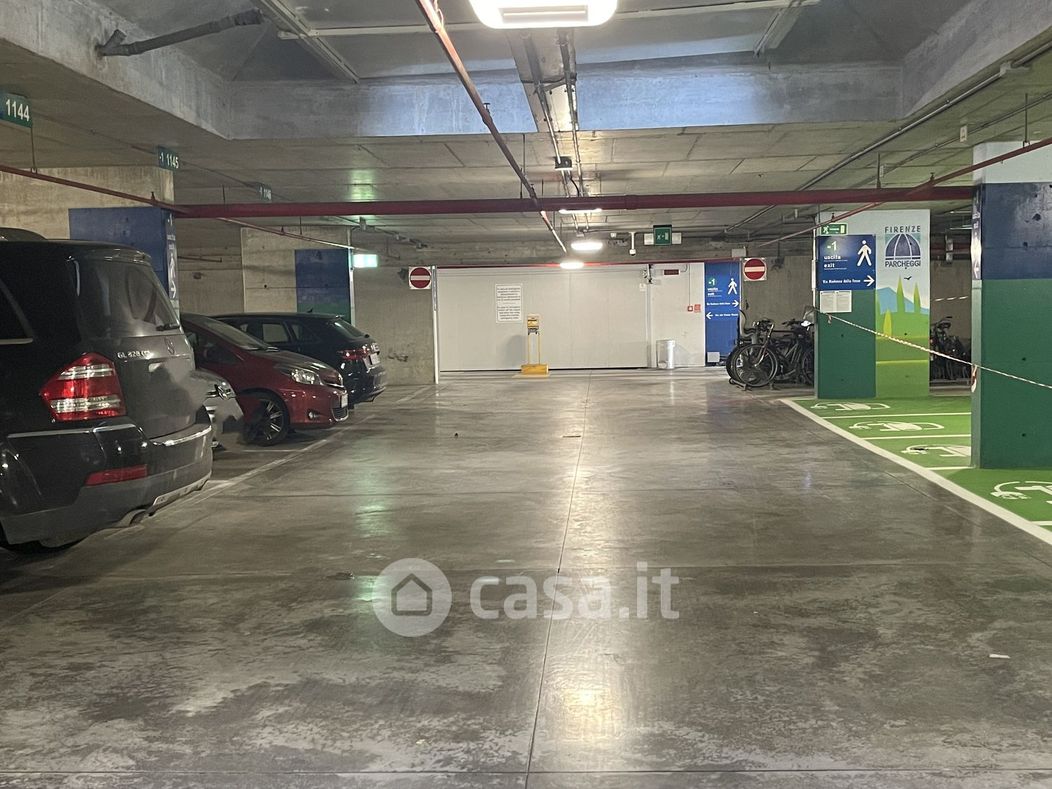 Garage/Posto auto in Vendita in Via Madonna della Tosse 9 a Firenze