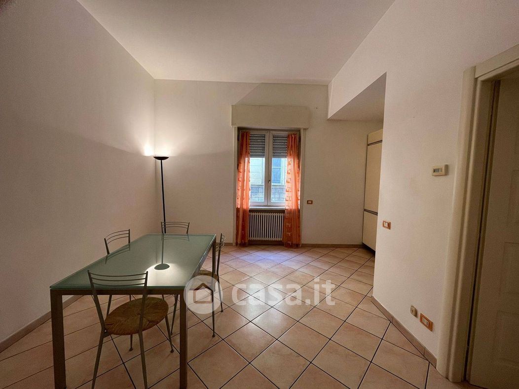 Appartamento in Vendita in Via San Bartolomeo a Piacenza