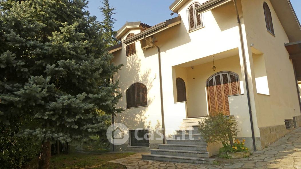Villa in Affitto in Via Moncanino a San Mauro Torinese