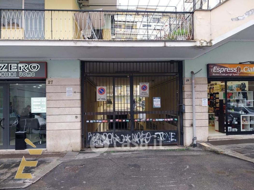 Garage/Posto auto in Vendita in Via Sestio Calvino 29 a Roma