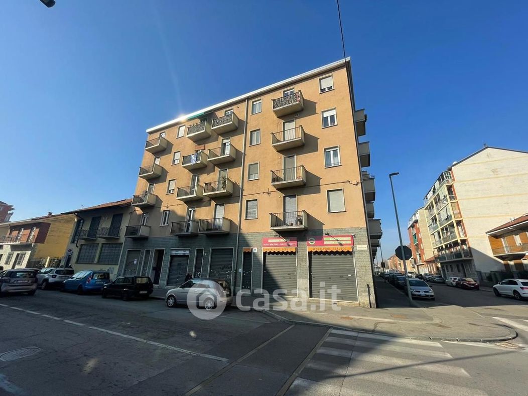 Appartamento in Vendita in Via Monastir 48 a Torino
