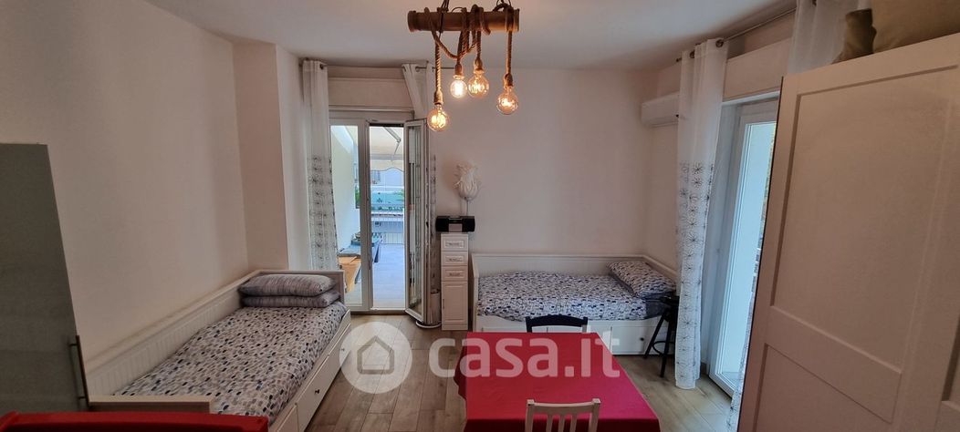 Appartamento in Vendita in Viale Giuliano Dati 136 a Rimini