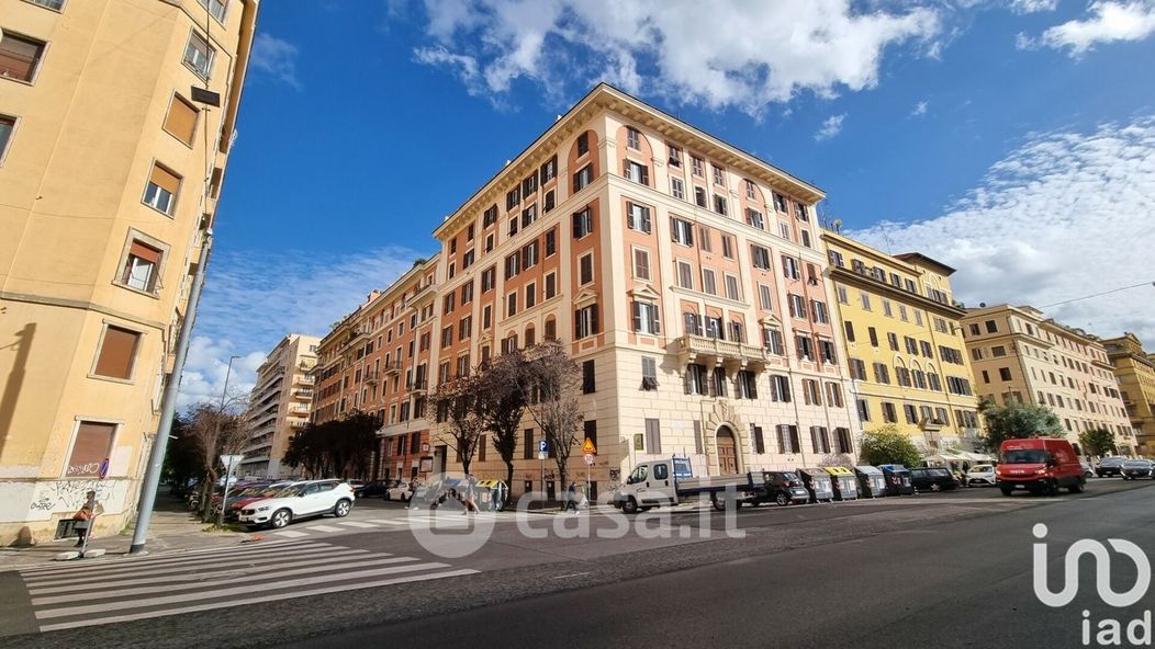 Appartamento in Vendita in Via Giuseppe Palumbo 12 a Roma