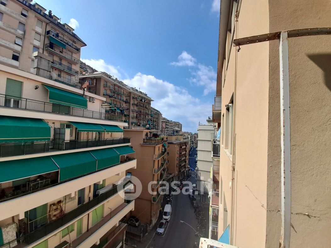 Appartamento in Vendita in Via Vesuvio 4 a Genova