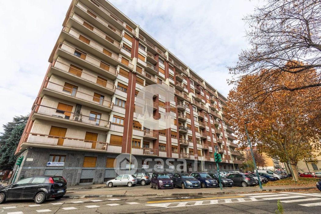 Appartamento in Vendita in Via Pietrino Belli 1 a Torino