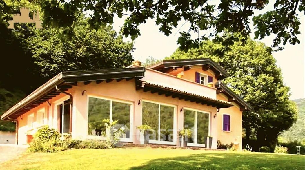 Villa in Vendita in a Brescia