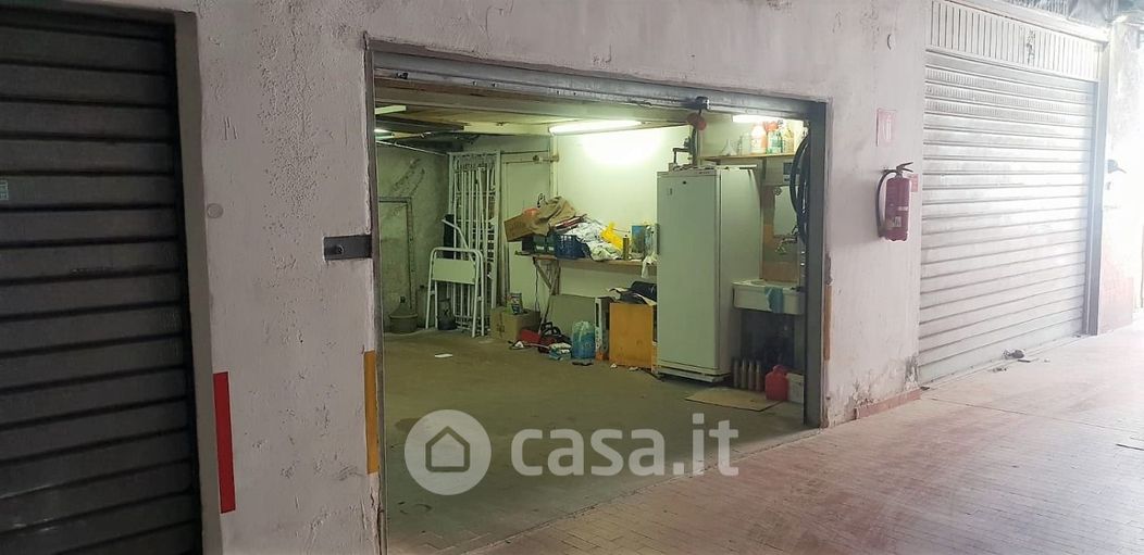 Garage/Posto auto in Vendita in Via Alberese a Roma