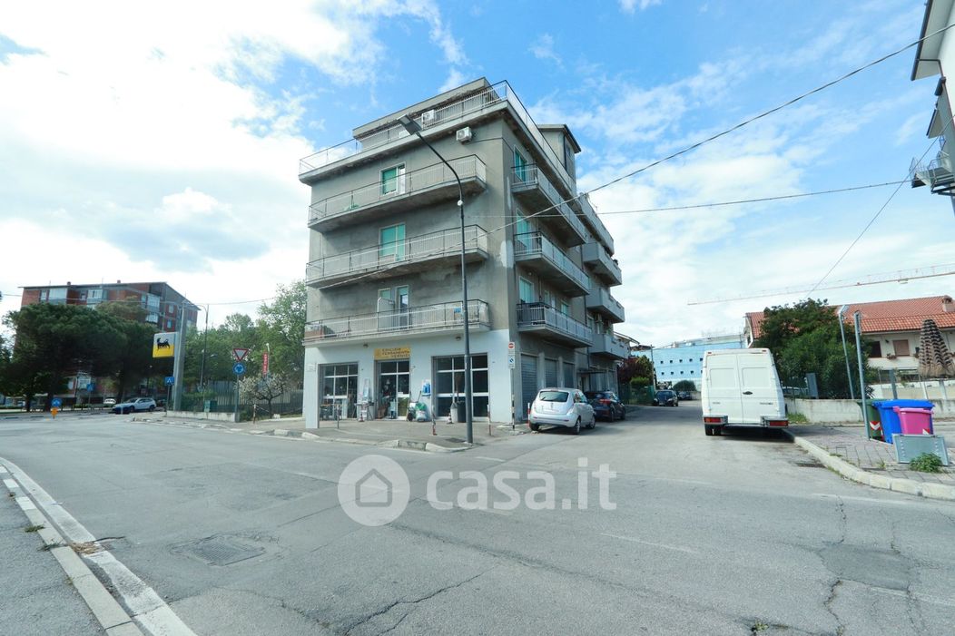 Appartamento in Vendita in Strada Comunale Piana 116 a Pescara