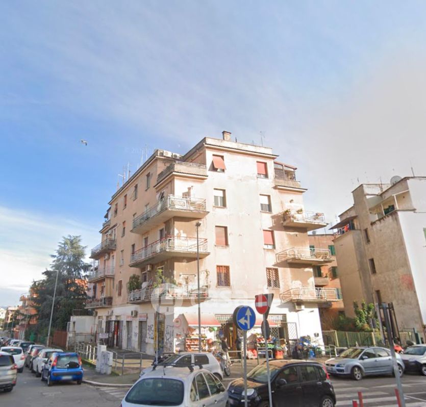Casa indipendente in Vendita in Via Francesco Agello a Napoli