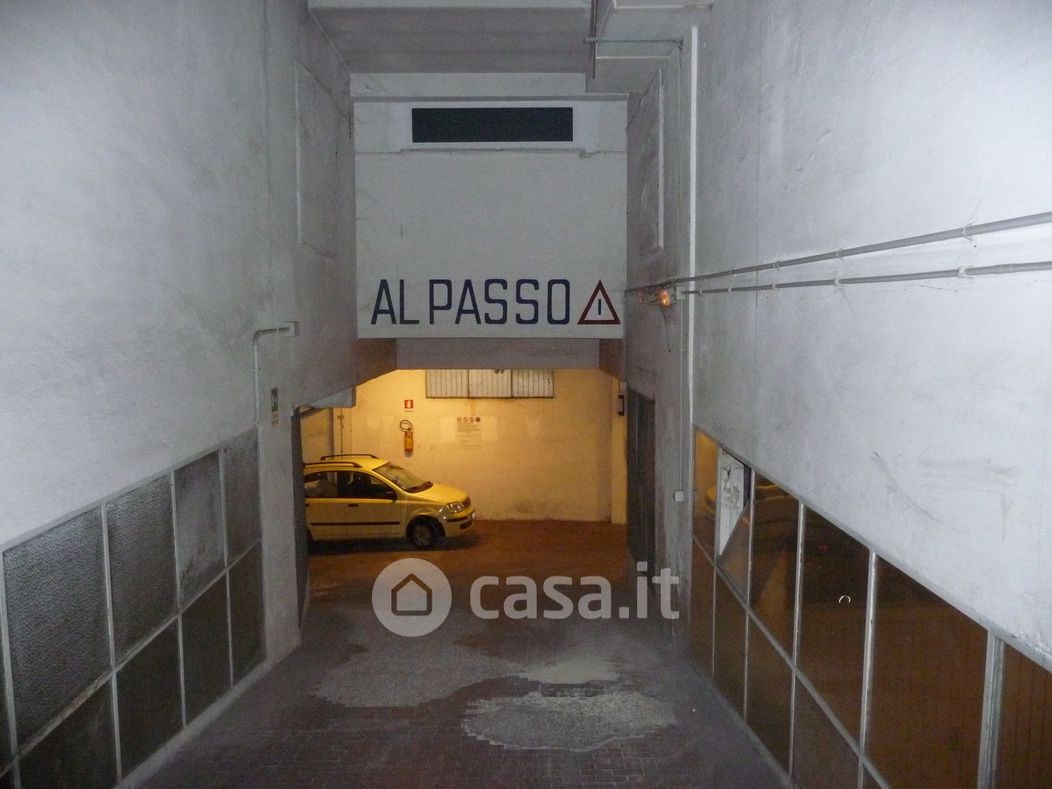 Garage/Posto auto in Vendita in Via Ciriaco D'Ancona 17 a Roma