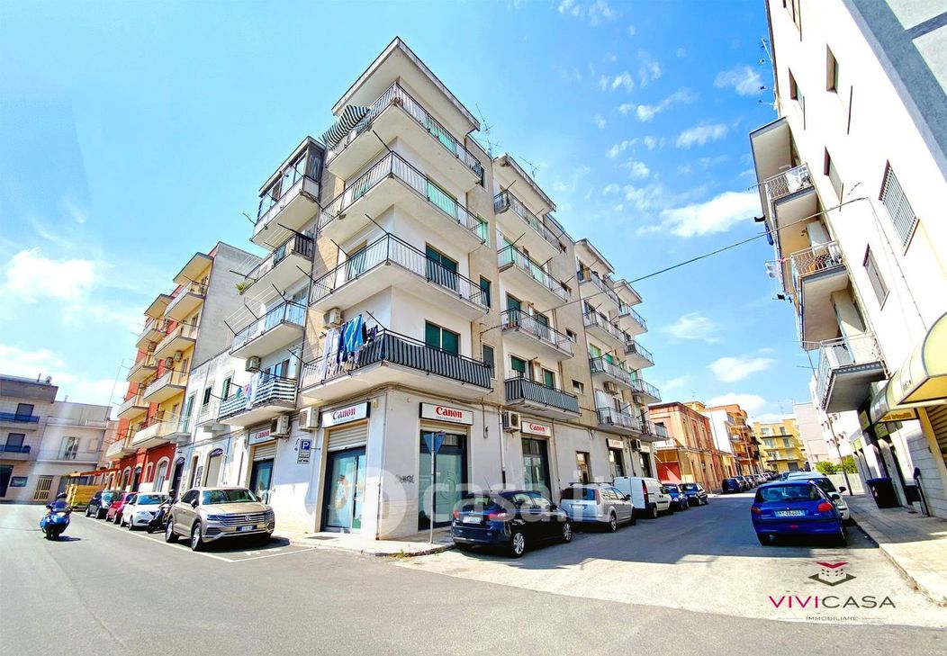 Appartamento in Vendita in Via Giuseppe Maria Romanazzi Carducci a Putignano