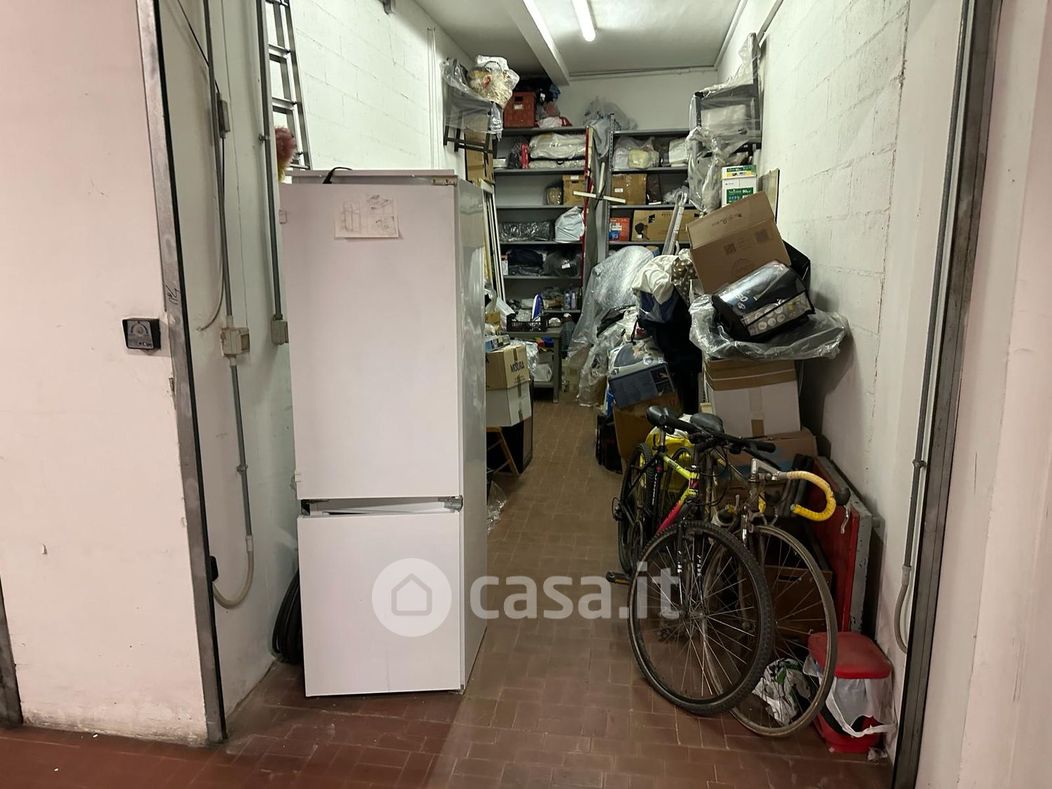 Garage/Posto auto in Vendita in Via della Villa Demidoff a Firenze