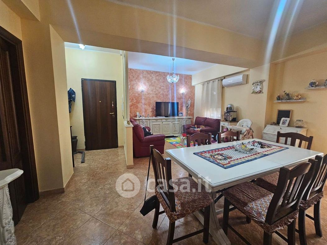 Appartamento in Vendita in Salita Tre Monti 84 a Messina