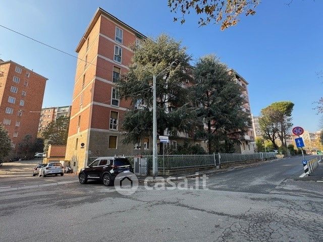 Appartamento in Vendita in Via Cardinale Gil de Albornoz a Bologna