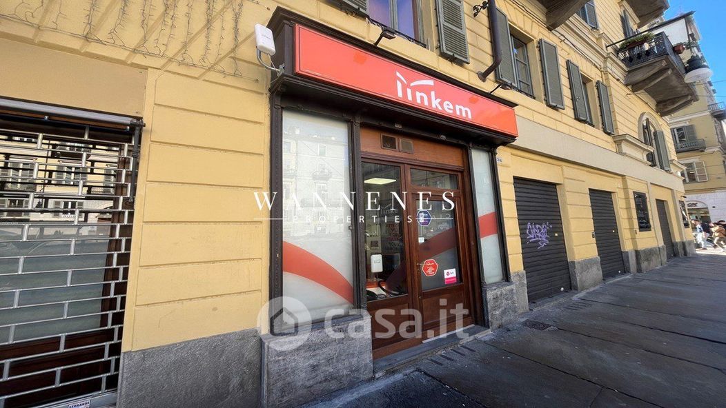 Negozio/Locale commerciale in Affitto in Piazza Pietro Paleocapa 3 a Torino