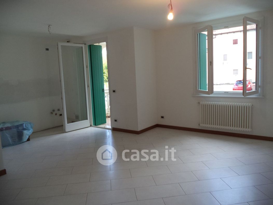 Appartamento in Vendita in Strada senza nome a Udine