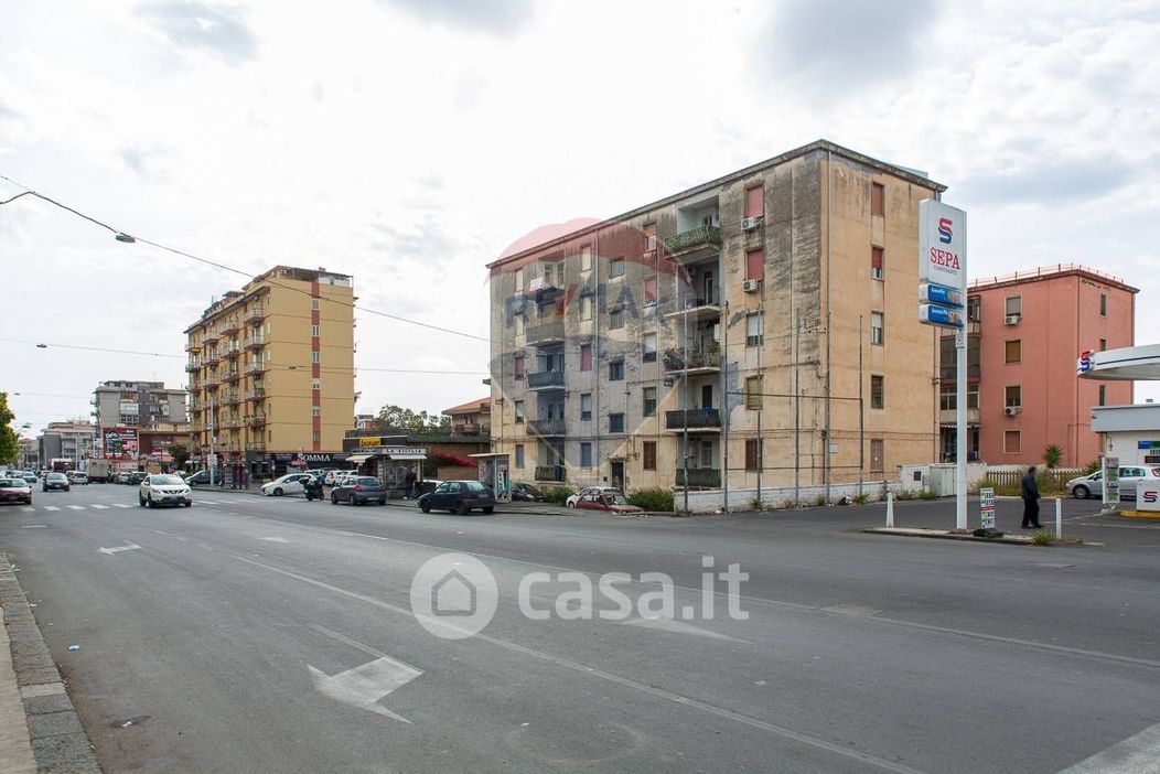 Appartamento in Vendita in Viale Mario Rapisardi 671 a Catania