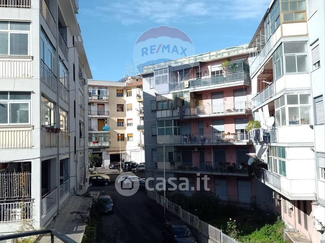 Appartamento in Vendita in Via Fasano a Gravina di Catania