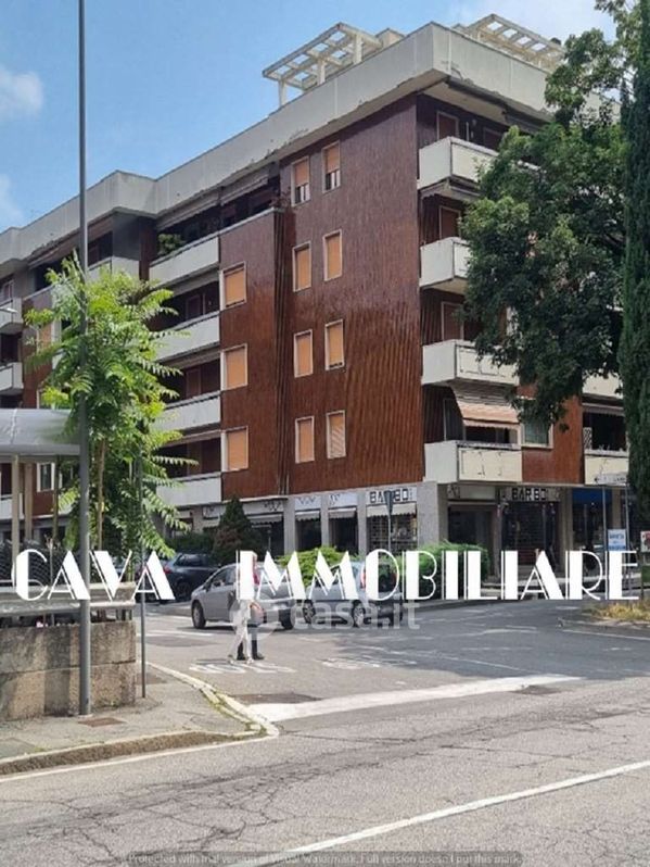 Appartamento in Vendita in Via Silvestro Sanvito 82 a Varese