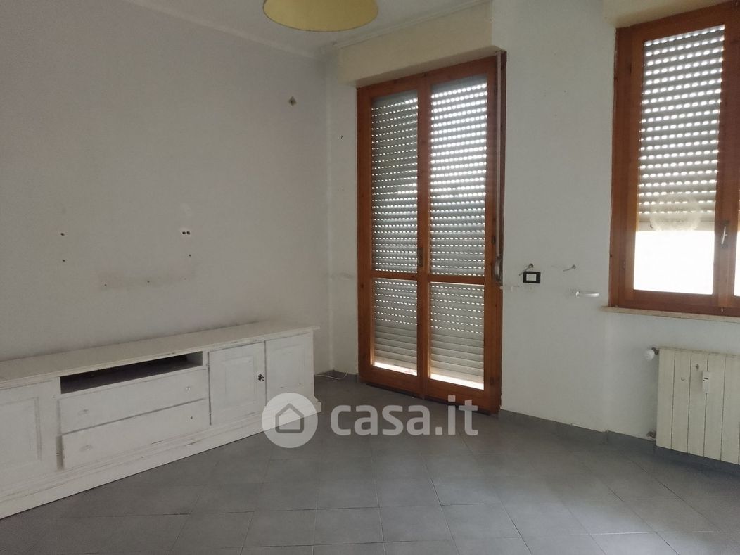Appartamento in Vendita in Via Cimarosa 6 a Livorno