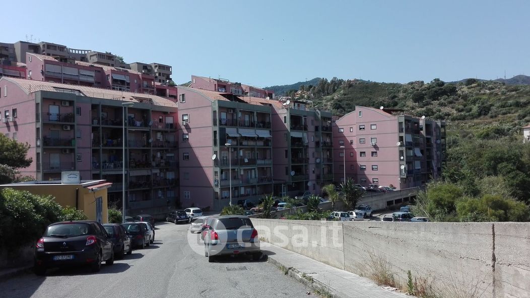 Appartamento in Vendita in Via Tremonti a Messina