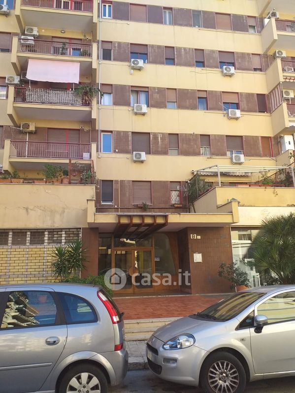 Appartamento in Vendita in Via Salvatore Bono 11 /b a Palermo