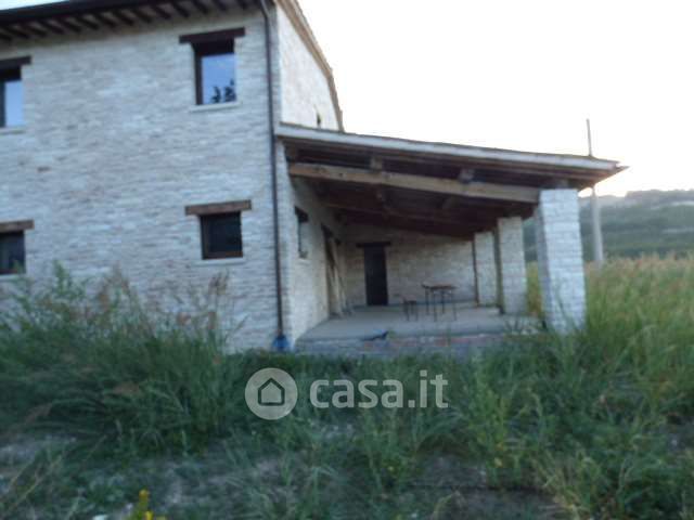 Casa indipendente in Vendita in Strada Provinciale delle Cesane a Urbino