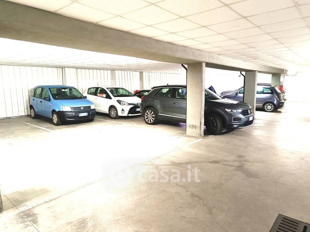 Garage/Posto auto in Affitto in Via San Francesco da Paola a Torino