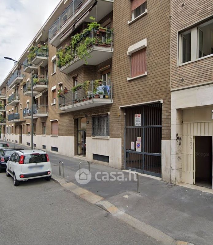 Garage/Posto auto in Affitto in Via Cesare Beruto 6 a Milano