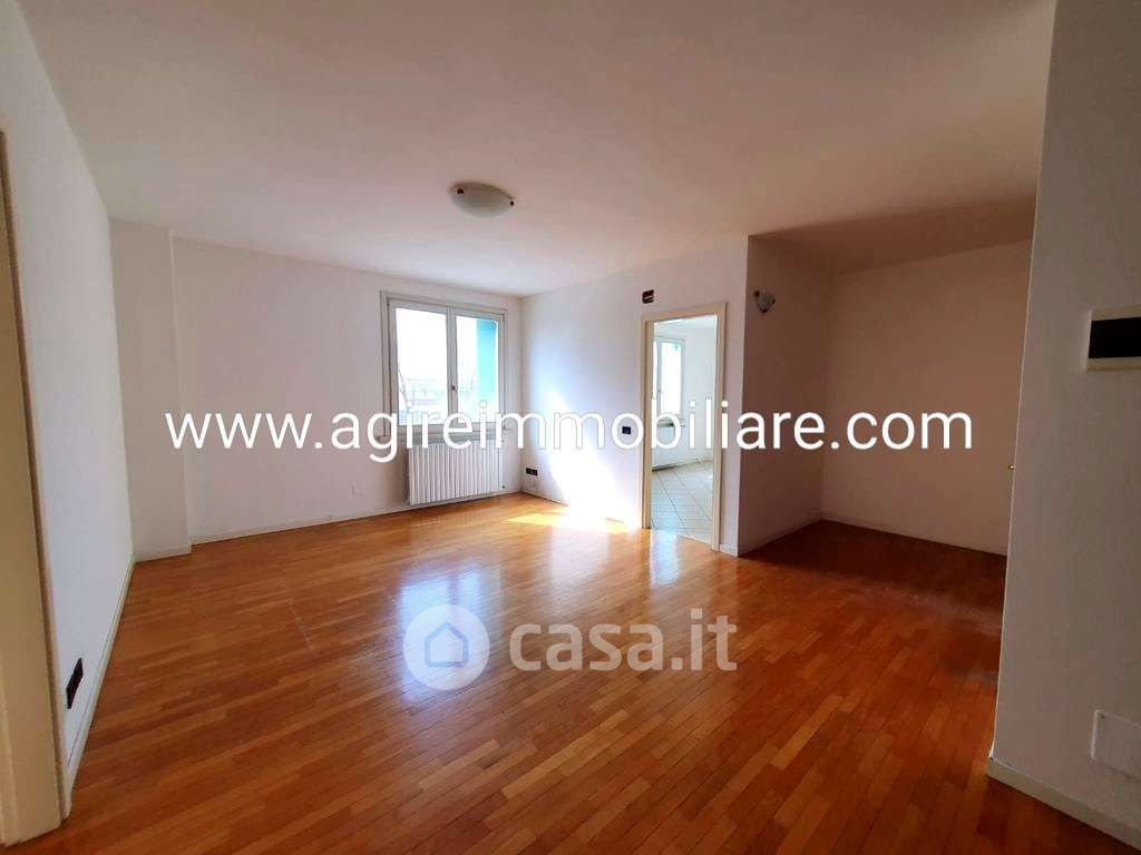 Appartamento in Vendita in Via Attilio Mori a Mantova