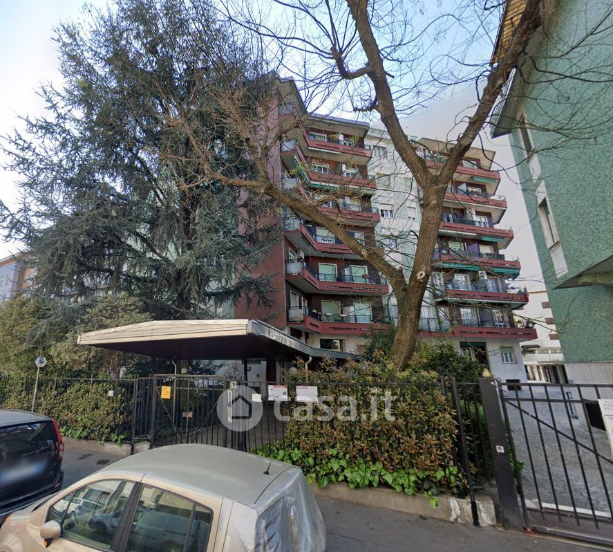 Appartamento in Vendita in Via Antonio Meucci 67 a Milano