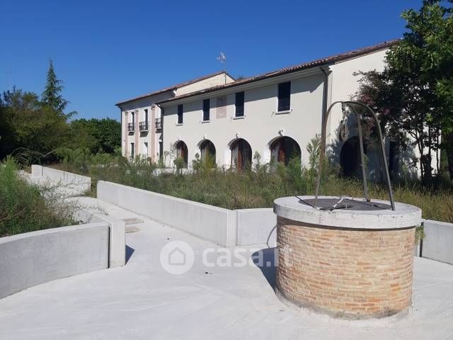 Casa Bi/Trifamiliare in Vendita in Via Ca' Sagredo a Venezia