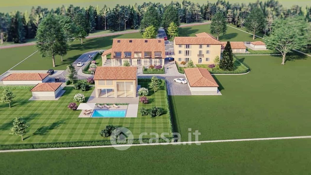Villa in Vendita in Via Martiri della Liberazione a Parma
