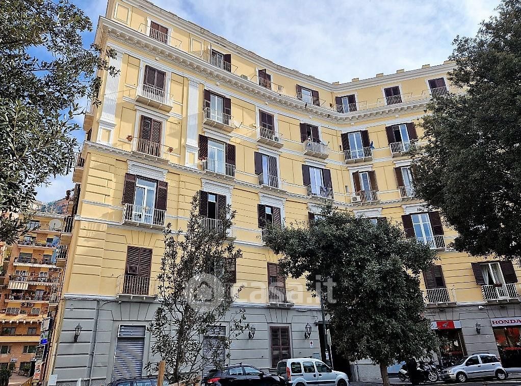 Appartamento in Affitto in Piazza Saverio Mercadante a Napoli