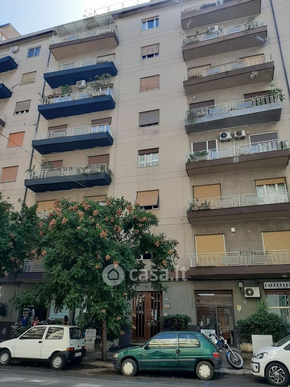 Appartamento in Vendita in Via Imperatore Federico 21 a Palermo