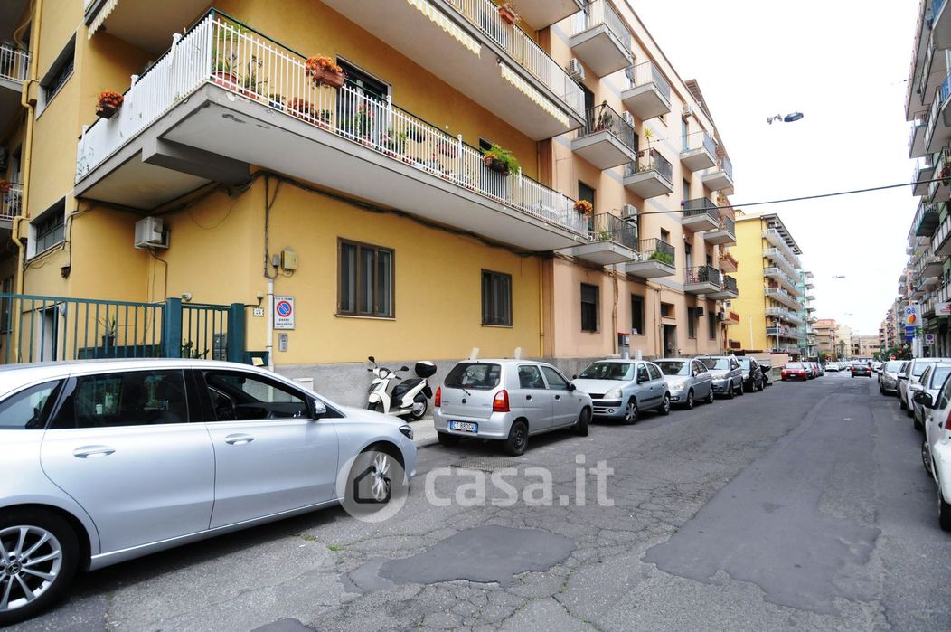 Appartamento in Vendita in Via Eleonora D'Angiò 22 a Catania
