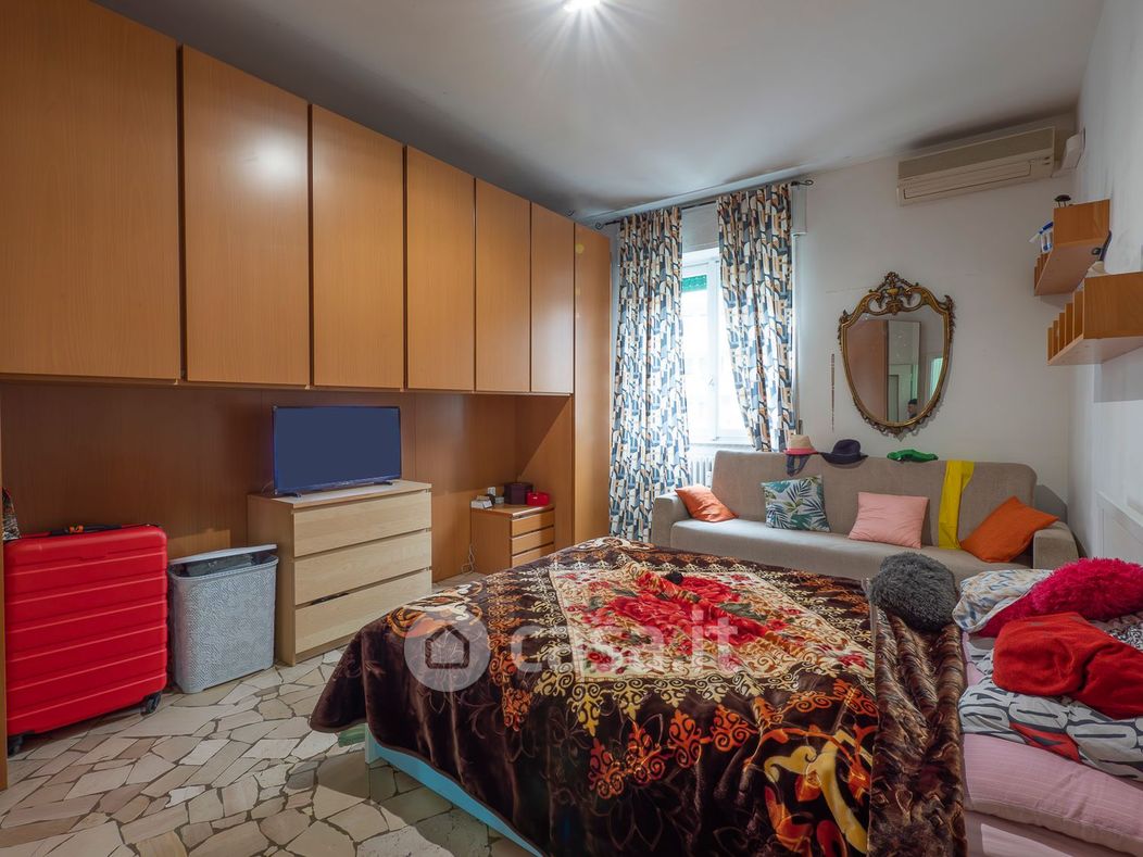 Appartamento in Vendita in Via Giovanni Arrivabene 15 a Milano