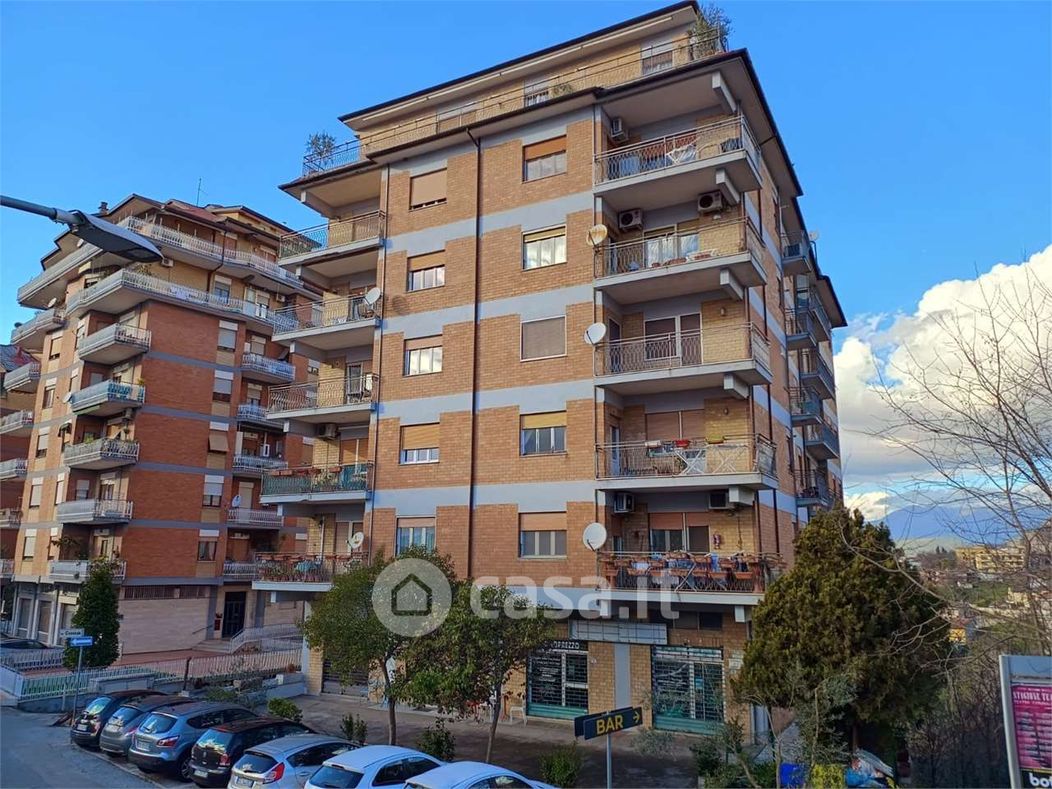 Appartamento in Vendita in Via America Latina a Frosinone