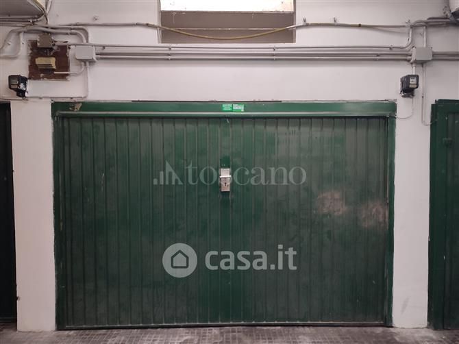 Garage/Posto auto in Vendita in Via dei Sommozzatori a Roma