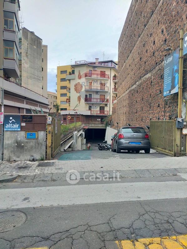 Garage/Posto auto in Vendita in Via Cifali 31 a Catania
