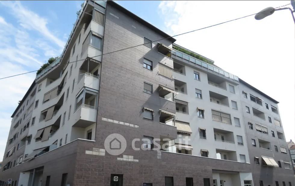 Appartamento in Vendita in Via Bernardino Luini 166 a Torino