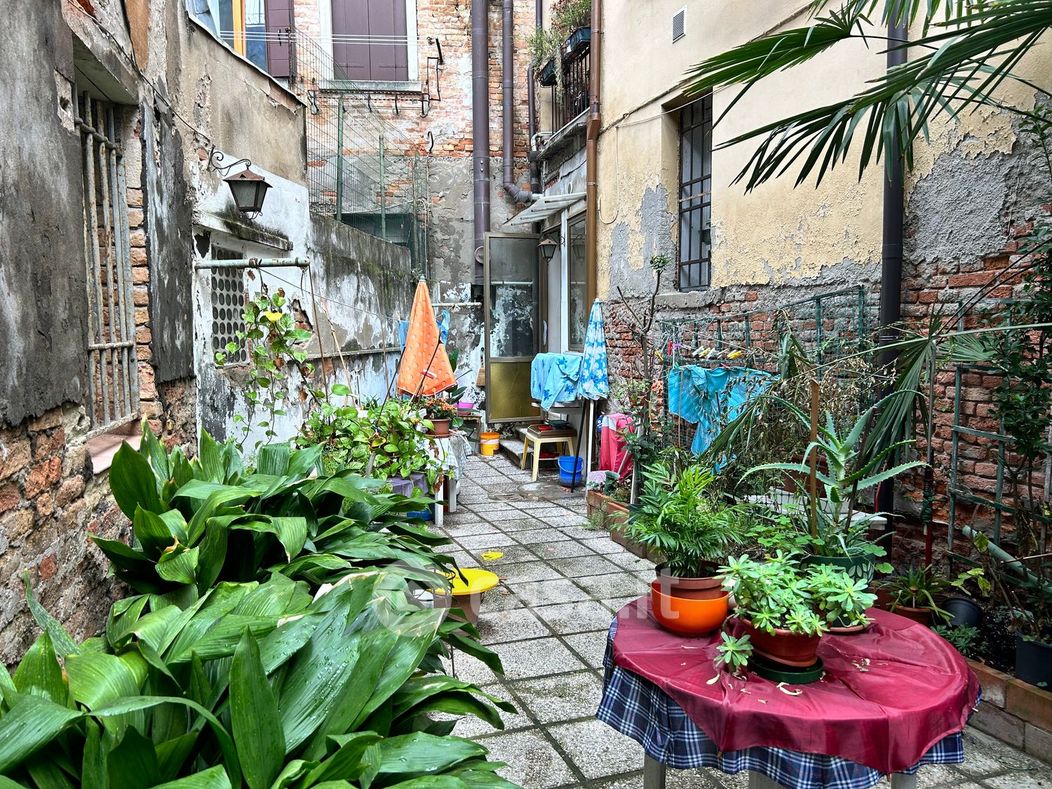 Appartamento in Vendita in Rio Terà Farsetti a Venezia