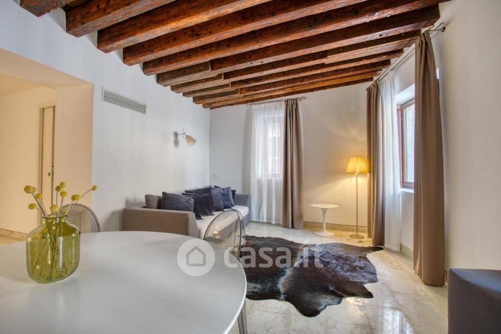 Appartamento in Vendita in Campo Dorsoduro - Santa Margherita a Venezia