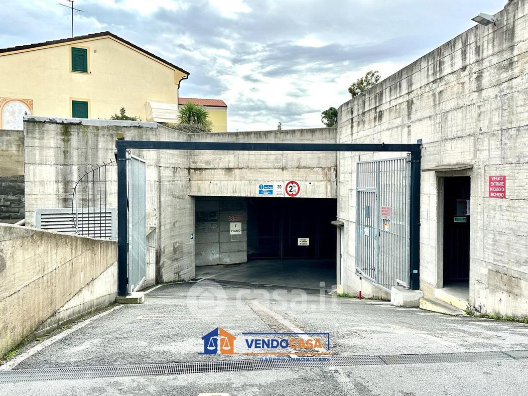 Garage/Posto auto in Vendita in Via Monte Pasubio 5 a Loano