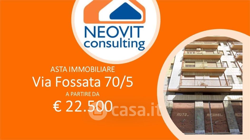 Negozio/Locale commerciale in Vendita in Via Fossata 70 70 /5 a Torino